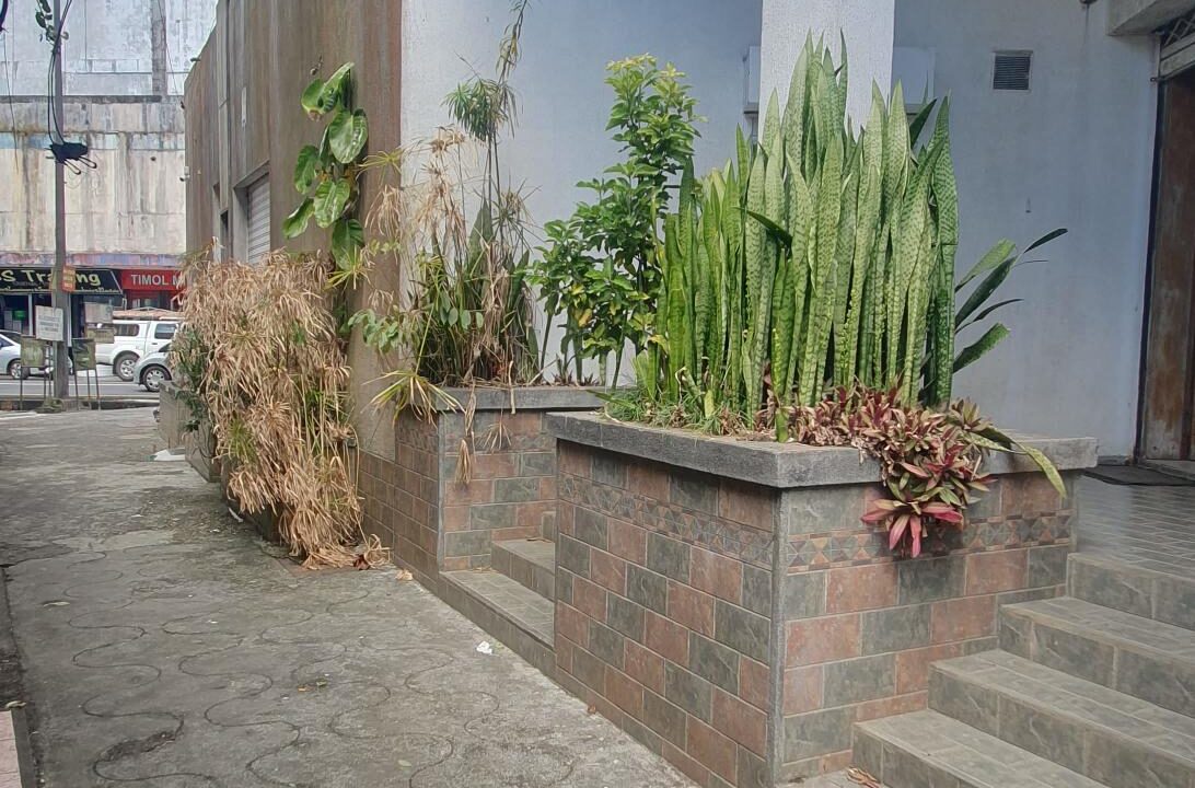 Semi-Furnished Apartment for Sale – Curepipe Town Centre (12)