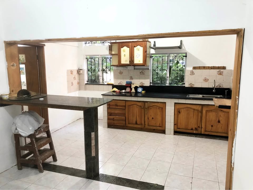 7 Bedrooms House for Sale – Quatre-Bornes (6)